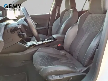 Photo 26 Peugeot 2008 Gén. II Ph2 GT 5