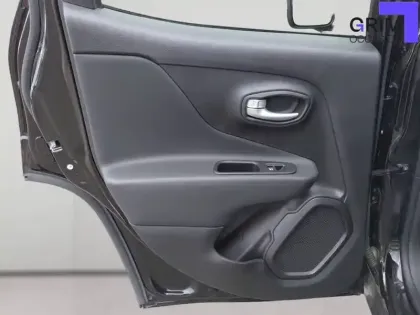 Photo 19 Jeep Renegade  1.5 Turbo T4 130 ch BVR7 e-Hybrid