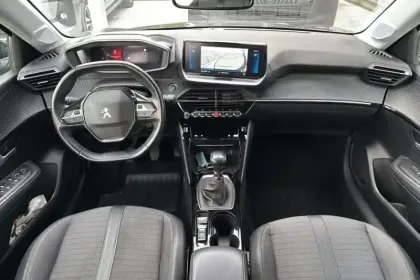 Photo 15 Peugeot 208  PureTech 100 S&S BVM6