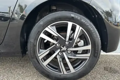 Photo 12 Peugeot 208  PureTech 100 S&S BVM6