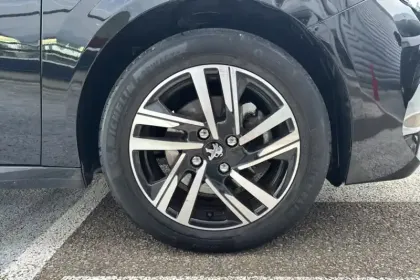 Photo 14 Peugeot 208  PureTech 100 S&S BVM6
