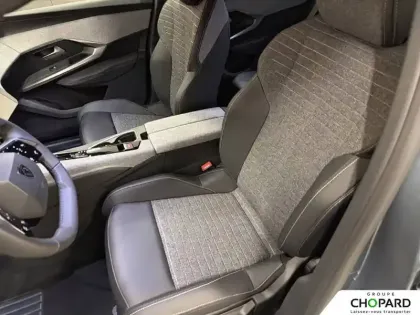 Photo 34 Peugeot 3008  Hybrid 145 e-DCS6