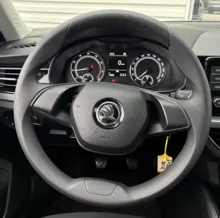 Photo 13 Skoda Kamiq  1.0 TSI 95 ch BVM5