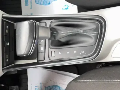 Photo 18 Hyundai I20  1.0 T-GDi 100 DCT-7 Hybrid 48V