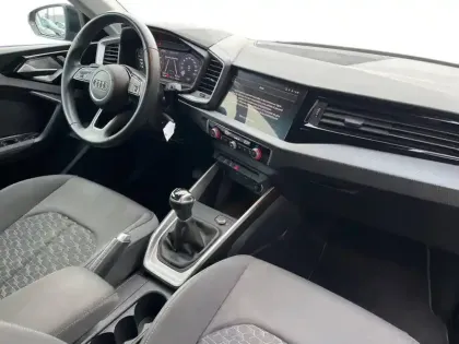 Photo 8 Audi A1  Sportback 25 TFSI 95 ch BVM5