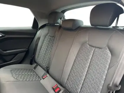 Photo 13 Audi A1  Sportback 25 TFSI 95 ch BVM5