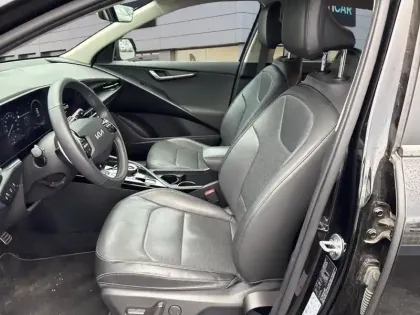 Photo 8 Kia Niro  EV Electrique 204 ch Premium