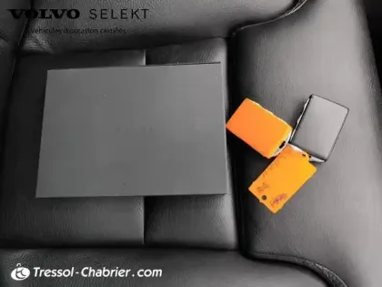 Photo 15 Volvo Xc60  T6 Recharge AWD 253 ch + 145 ch Geartronic 8 Ultimate Style Chrome