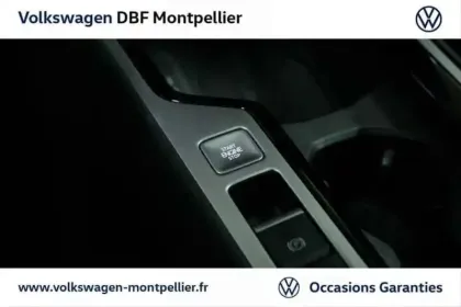 Photo 17 Volkswagen Passat 1.5 eTSI OPF 150 DSG7 R-Line