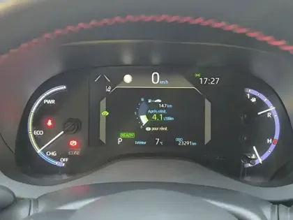 Photo 28 Toyota Yaris Hybride 1.5 HYBRID 116H GR SPORT AUTO 116 ch