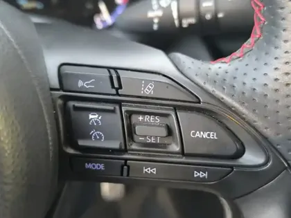 Photo 18 Toyota Yaris Hybride 1.5 HYBRID 116H GR SPORT AUTO 116 ch