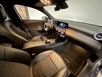 Photo 6 Mercedes Classe A 250 e Business Line