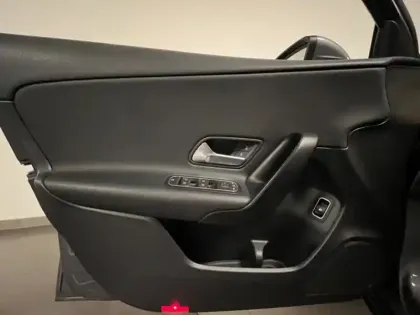 Photo 16 Mercedes Classe A 250 e Business Line