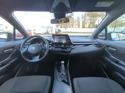 Photo 10 Toyota C-HR Hybrid Dynamic 1.8 122 ch