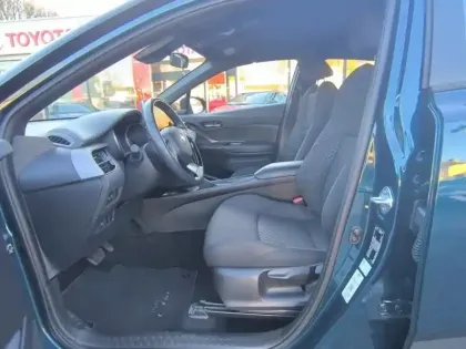 Photo 15 Toyota C-HR Hybrid Dynamic 1.8 122 ch