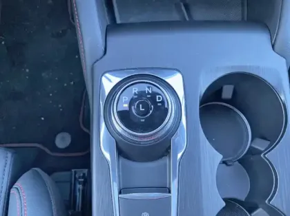 Photo 7 Ford Kuga 2.5 Duratec 243ch Hybride Rechargeable ST-Line X Powershift