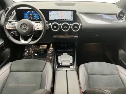 Photo 10 Mercedes GLA 200 d AMG Line