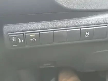 Photo 17 Toyota Corolla Hybrid Design 1.8 122 ch