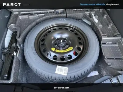 Photo 17 Ford Kuga 2.5 Duratec 180ch Hybrid FlexiFuel ST-Line Powershift