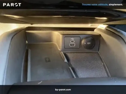 Photo 10 Ford Kuga 2.5 Duratec 180ch Hybrid FlexiFuel ST-Line Powershift