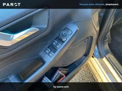 Photo 20 Ford Kuga 2.5 Duratec 180ch Hybrid FlexiFuel ST-Line Powershift