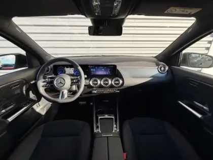 Photo 7 Mercedes EQA 250+ Edition