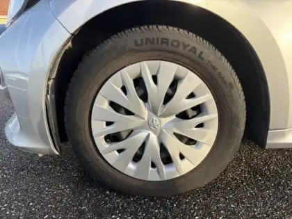 Photo 8 Toyota Yaris Hybride 116h Dynamic Business