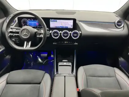 Photo 10 Mercedes GLA 200 d AMG Line