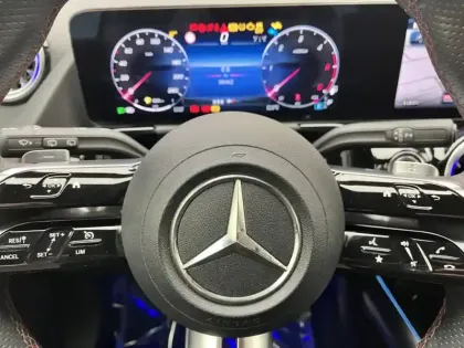 Photo 15 Mercedes GLA 200 d AMG Line