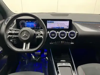 Photo 19 Mercedes GLA 200 d AMG Line