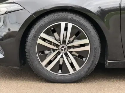 Photo 11 Mercedes Classe A 200 d Progressive Line