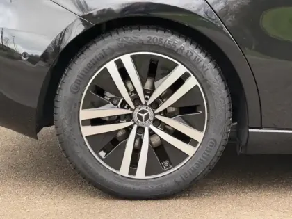 Photo 10 Mercedes Classe A 200 d Progressive Line