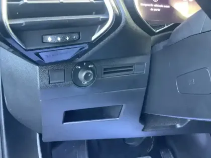 Photo 27 DS Ds 7 Nouveau BlueHDi 130 EAT8 Rivoli