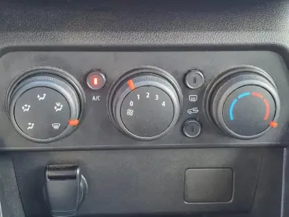 Photo 8 Dacia Sandero Confort SCe 65 -22