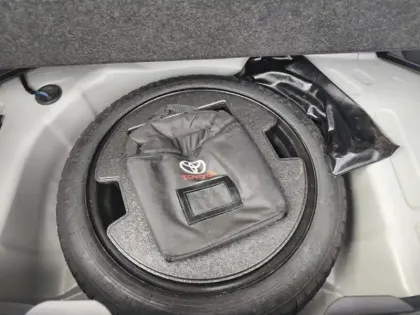 Photo 12 Toyota Yaris Gén. IV Ph1 Collection 5