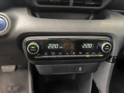 Photo 7 Toyota Yaris Gén. IV Ph1 Collection 5