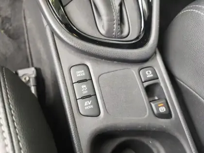 Photo 16 Toyota Yaris Gén. IV Ph1 Collection 5