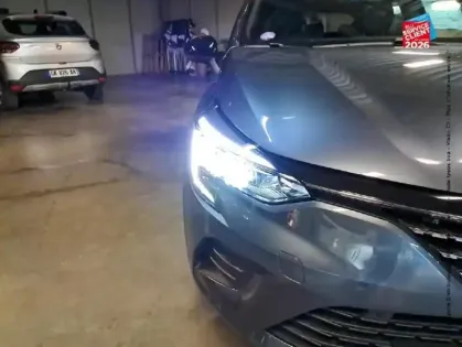 Photo 12 Renault Clio  1.6 E-Tech hybride 145ch Techno