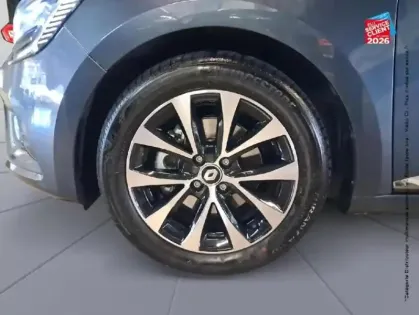 Photo 9 Renault Clio  1.6 E-Tech hybride 145ch Techno