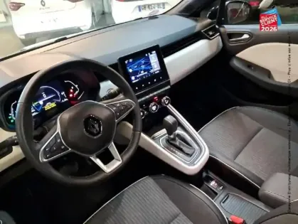 Photo 14 Renault Clio  1.6 E-Tech hybride 145ch Techno