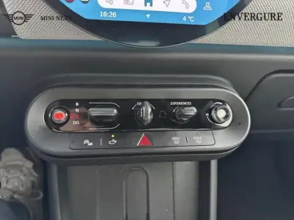 Photo 13 Mini Cooper  3 Portes C 156ch Favoured DKG7