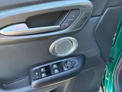 Photo 14 Alfa Romeo Tonale  1.5 Hybrid 130ch Edizione Speciale TCT