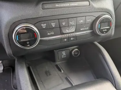 Photo 6 Ford Kuga  2.5 Duratec 225ch PowerSplit PHEV Titanium e-CVT 13cv