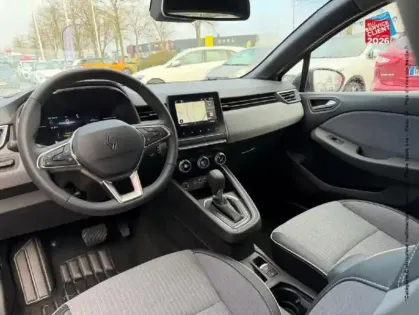 Photo 29 Renault Clio  1.6 E-Tech 145ch full hybrid Techno - 24