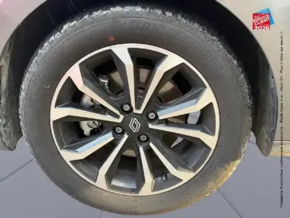 Photo 9 Renault Clio  1.6 E-Tech 145ch full hybrid Techno - 24