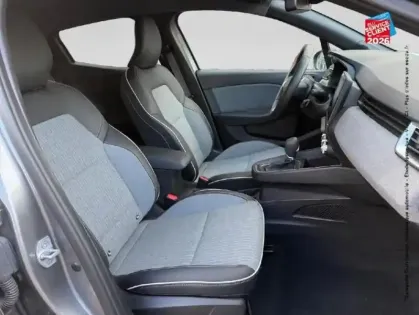 Photo 19 Renault Clio  1.6 E-Tech 145ch full hybrid Techno - 24