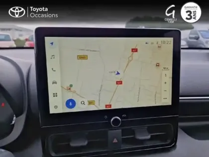 Photo 14 Toyota Yaris  116h Design 5p MC24