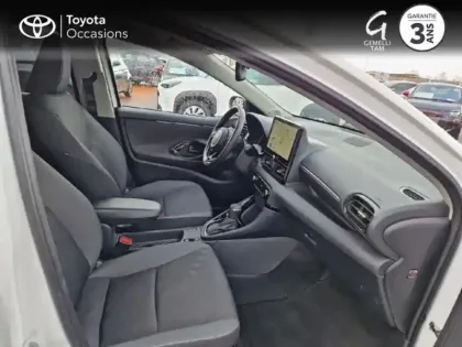 Photo 5 Toyota Yaris  116h Design 5p MC24