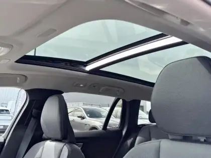 Photo 13 Volvo V60  B4 197ch Plus Style Dark DCT 7