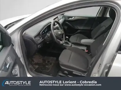 Photo 12 Ford Focus  2.0 EcoBlue 150ch Titanium 8cv